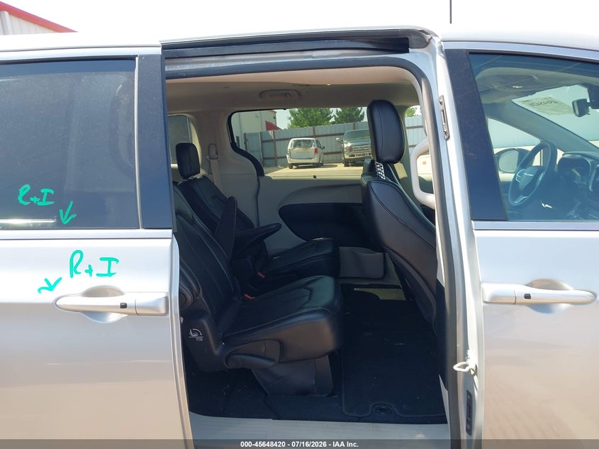 2024 Chrysler Pacifica VIN 2C4RC1BG8RR167482 IAAI salvage auction — SIDE, Enterprise Vehicles Clear Only (New York), sold $12,200 on 2026-07-28 (photo 8)