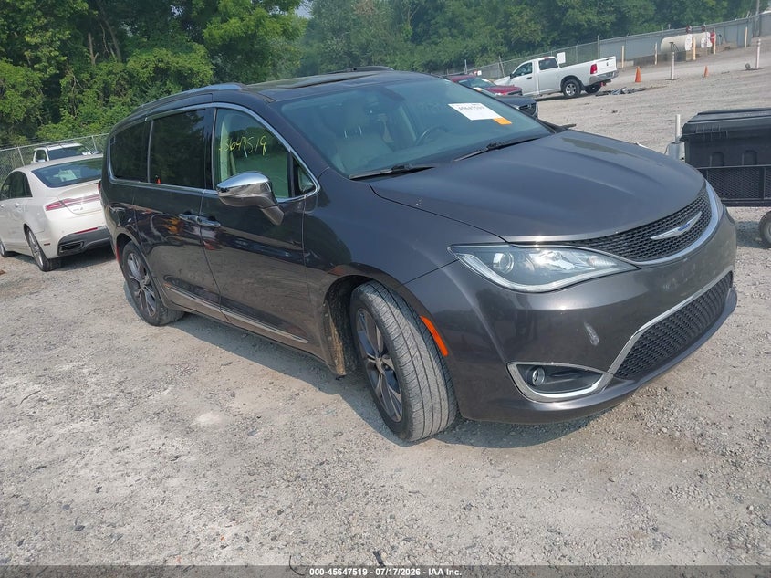 2018 Chrysler Pacifica VIN 2C4RC1GG4JR186480 IAAI salvage auction — FRONT END, Salvage Title, sold $3,500 on 2026-08-01 (photo 1)