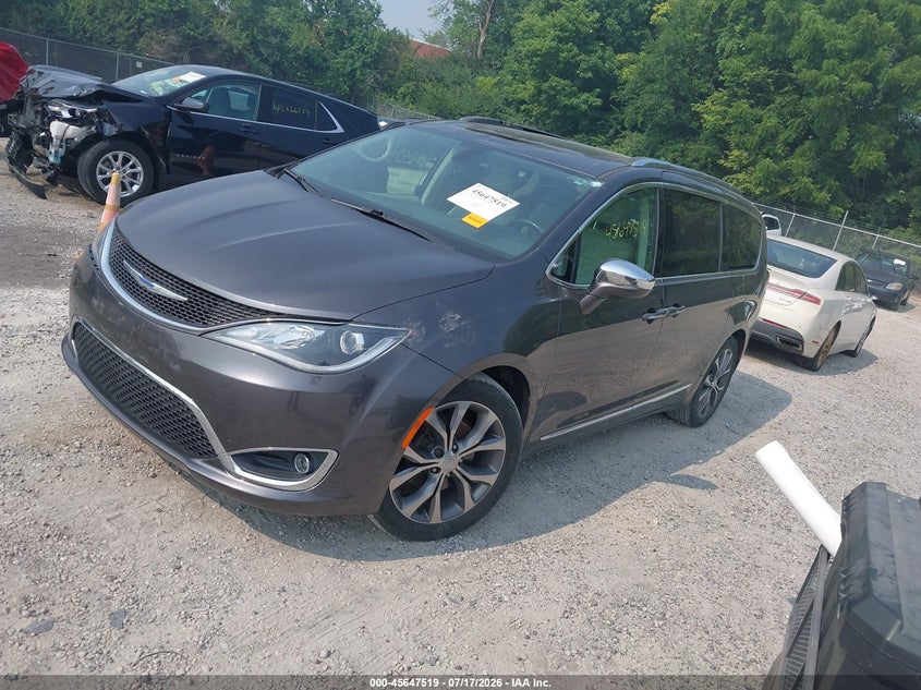 2018 Chrysler Pacifica VIN 2C4RC1GG4JR186480 IAAI salvage auction — FRONT END, Salvage Title, sold $3,500 on 2026-08-01 (photo 2)