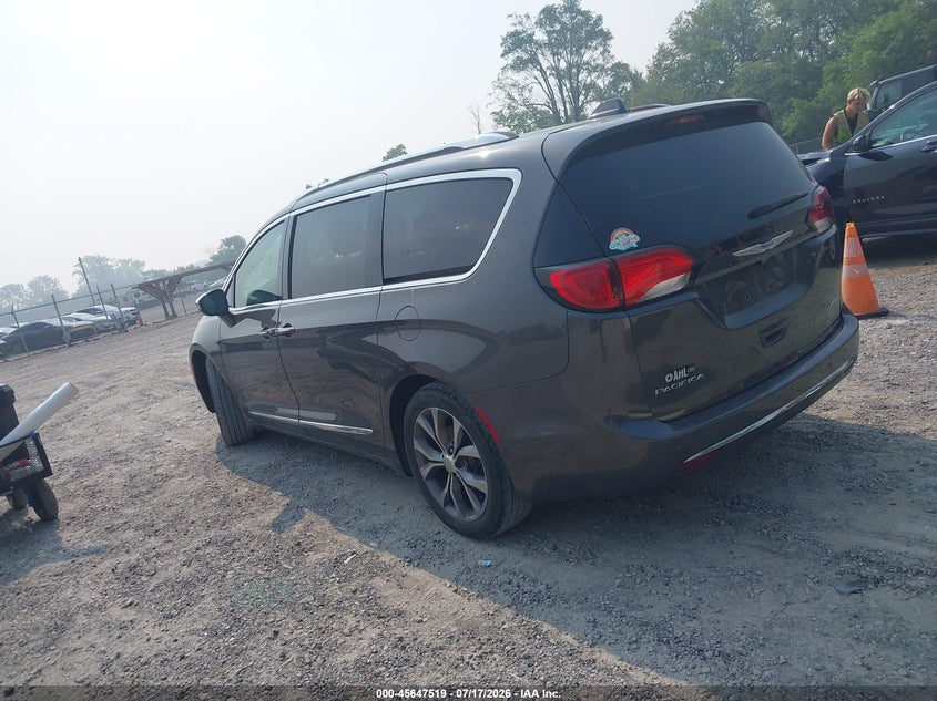 2018 Chrysler Pacifica VIN 2C4RC1GG4JR186480 IAAI salvage auction — FRONT END, Salvage Title, sold $3,500 on 2026-08-01 (photo 3)