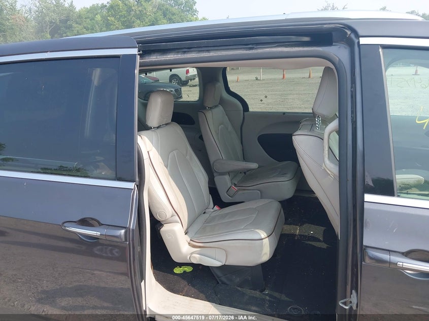 2018 Chrysler Pacifica VIN 2C4RC1GG4JR186480 IAAI salvage auction — FRONT END, Salvage Title, sold $3,500 on 2026-08-01 (photo 8)