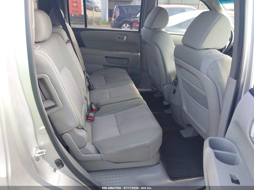 2011 Honda Pilot VIN 5FNYF3H48BB049364 IAAI salvage auction — LEFT FRONT, Salvage (Mississippi), sold $625 on 2026-08-03 (photo 8)