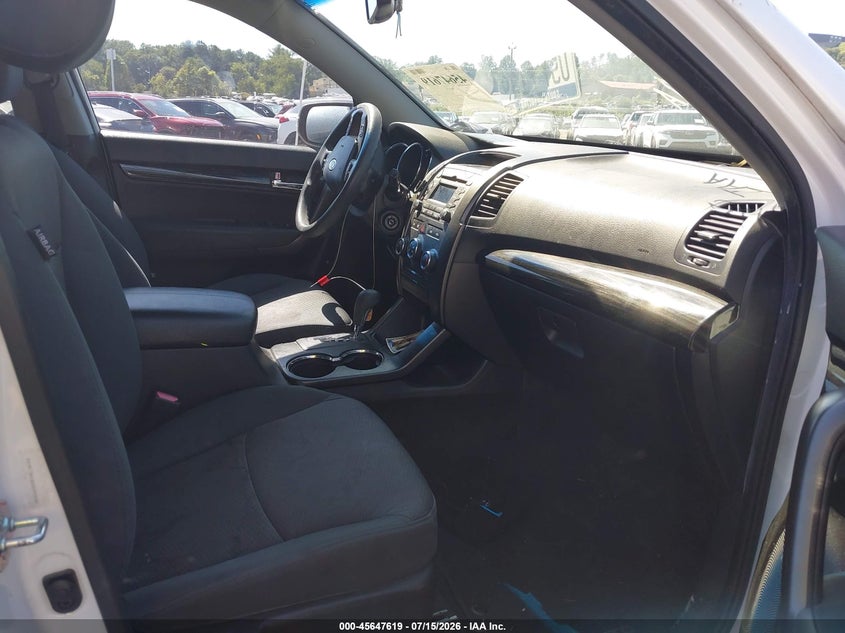 2013 Kia Sorento VIN 5XYKT3A18DG393934 IAAI salvage auction — RIGHT FRONT, Clear (South Carolina), sold $1,400 on 2026-07-17 (photo 5)