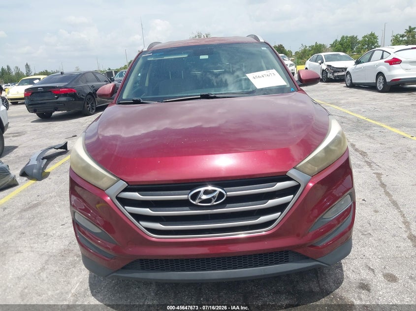 2017 Hyundai Tucson VIN KM8J33A40HU289038 IAAI salvage auction — NORMAL WEAR, Salvage Title, sold $1,800 on 2026-07-23 (photo 6)