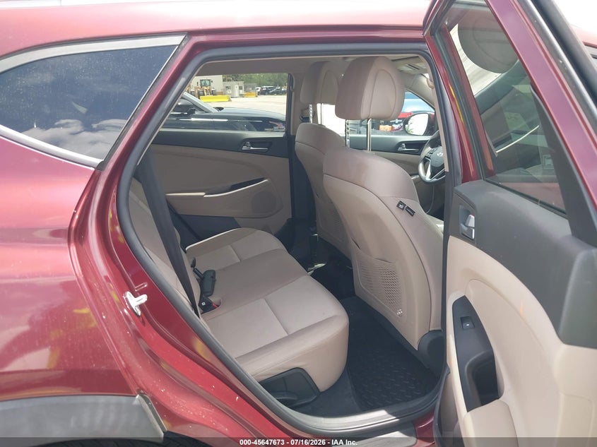 2017 Hyundai Tucson VIN KM8J33A40HU289038 IAAI salvage auction — NORMAL WEAR, Salvage Title, sold $1,800 on 2026-07-23 (photo 8)