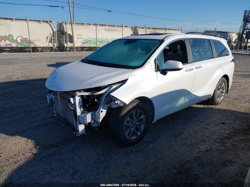 2025 Toyota Sienna VIN 5TDJRKEC1SS234978 IAAI salvage auction — FRONT END, Salvage Title, sold $22,050 on 2026-08-21 (photo 2)