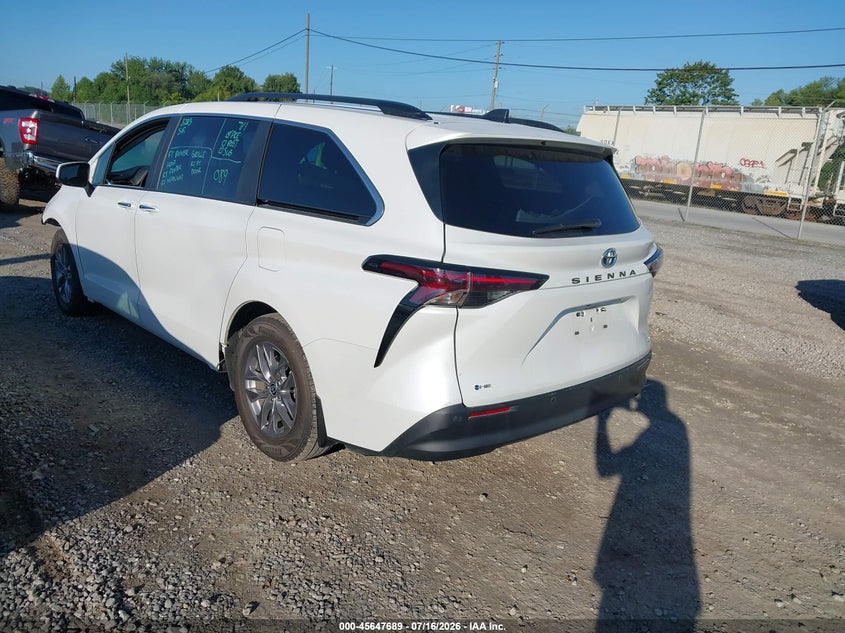 2025 Toyota Sienna VIN 5TDJRKEC1SS234978 IAAI salvage auction — FRONT END, Salvage Title, sold $22,050 on 2026-08-21 (photo 3)