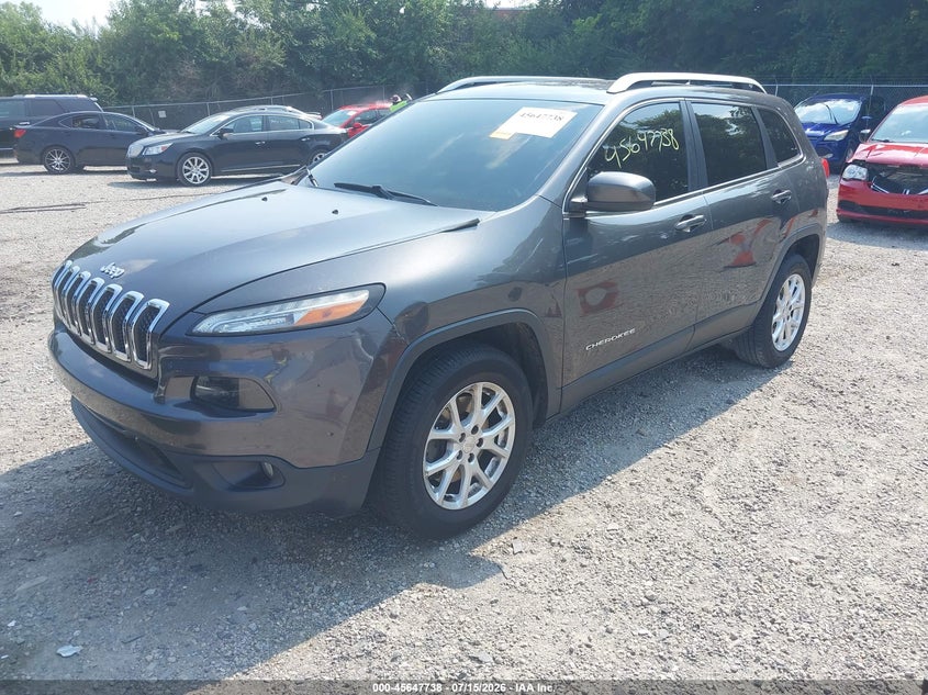 2015 Jeep Cherokee VIN 1C4PJMCB2FW645772 IAAI salvage auction — RIGHT SIDE, Wait Title, sold $600 on 2026-08-13 (photo 2)