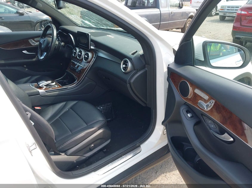 2016 Mercedes-benz Glc VIN WDC0G4KB4GF099053 IAAI salvage auction — LEFT & RIGHT, Bill Of Sale (Washington), sold $4,550 on 2026-08-05 (photo 5)