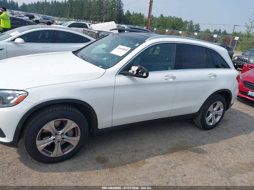 2016 Mercedes-benz Glc VIN WDC0G4KB4GF099053 IAAI salvage auction — LEFT & RIGHT, Bill Of Sale (Washington), sold $4,550 on 2026-08-05 (photo 6)