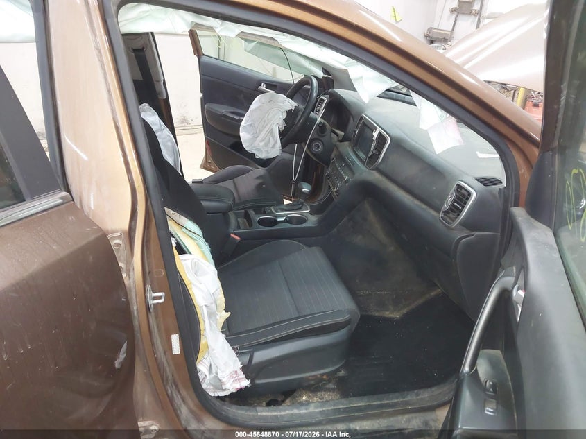 2017 Kia Sportage VIN KNDPMCAC4H7035916 IAAI salvage auction — RIGHT FRONT, Salvage (Pennsylvania), sold $1,300 on 2026-07-30 (photo 5)