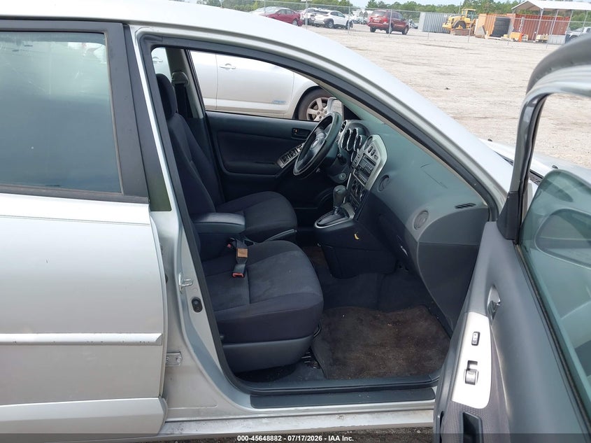 2005 Pontiac Vibe VIN 5Y2SL63805Z449024 IAAI salvage auction — NORMAL WEAR, Clear (Florida), sold $400 on 2026-07-23 (photo 5)