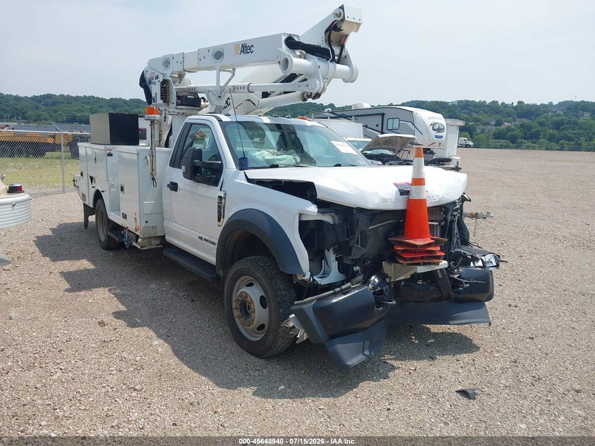 2022 Ford F550 VIN 1FDUF5HT5NDA00986 IAAI salvage auction — FRONT END, Clear (Pennsylvania), sold $7,100 on 2026-07-28 (photo 1)