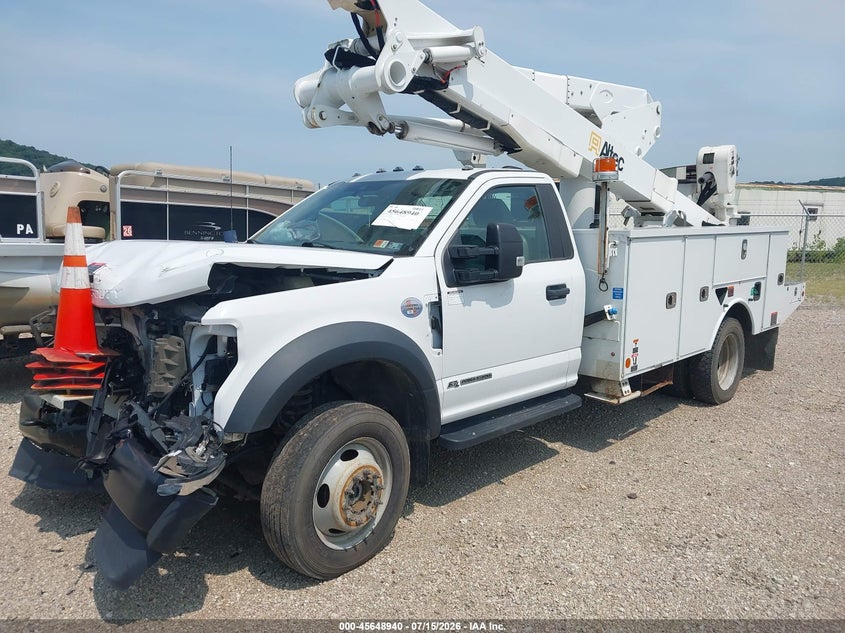 2022 Ford F550 VIN 1FDUF5HT5NDA00986 IAAI salvage auction — FRONT END, Clear (Pennsylvania), sold $7,100 on 2026-07-28 (photo 2)