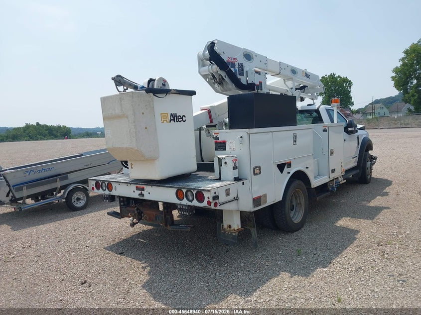 2022 Ford F550 VIN 1FDUF5HT5NDA00986 IAAI salvage auction — FRONT END, Clear (Pennsylvania), sold $7,100 on 2026-07-28 (photo 4)