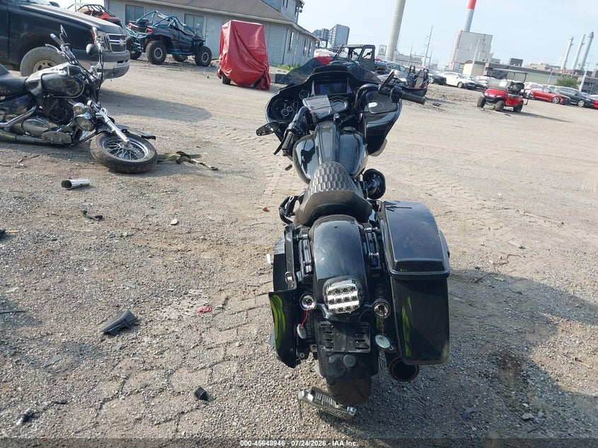 2023 Harley-davidson Road glide VIN 1HD1ACL10PB641153 IAAI salvage auction — SIDE, Salvage Title, sold $9,150 on 2026-09-12 (photo 6)