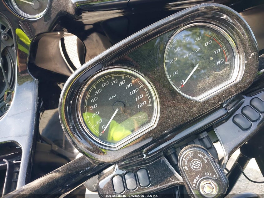 2023 Harley-davidson Road glide VIN 1HD1ACL10PB641153 IAAI salvage auction — SIDE, Salvage Title, sold $9,150 on 2026-09-12 (photo 7)