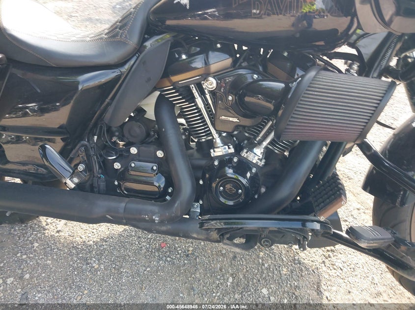 2023 Harley-davidson Road glide VIN 1HD1ACL10PB641153 IAAI salvage auction — SIDE, Salvage Title, sold $9,150 on 2026-09-12 (photo 8)