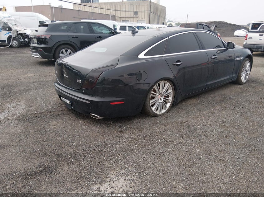 2015 Jaguar Xj series VIN SAJWJ2GD2F8V90497 IAAI salvage auction — FRONT END, Clear (Indiana), sold $1,075 on 2026-07-29 (photo 4)