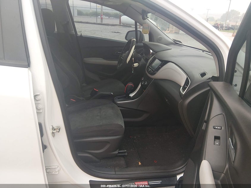 2017 Chevrolet Trax VIN KL7CJNSB1HB165980 IAAI salvage auction — NORMAL WEAR, Clear (Pennsylvania), sold $750 on 2026-07-24 (photo 5)