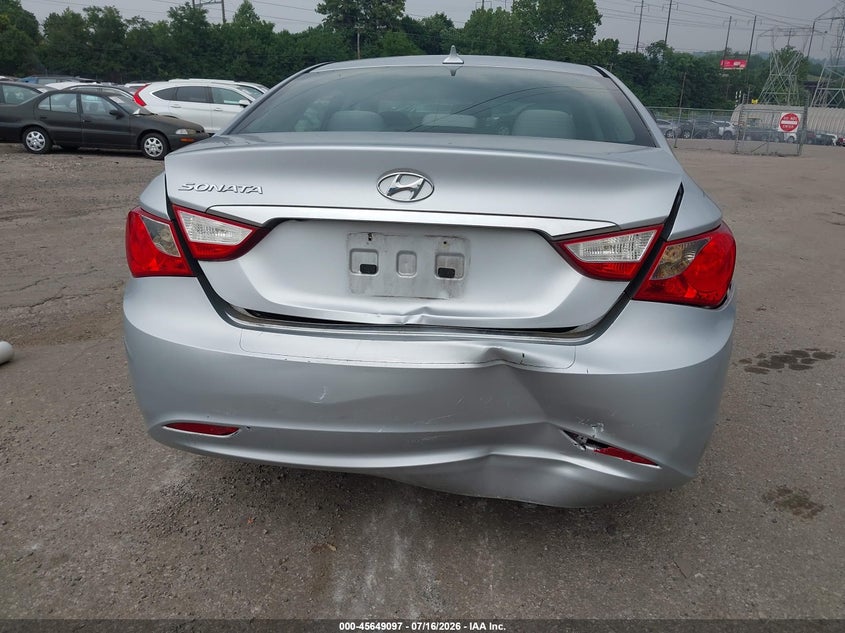 2012 Hyundai Sonata VIN 5NPEB4AC3CH493910 IAAI salvage auction — REAR END, Salvage Title, sold $725 on 2026-07-24 (photo 6)
