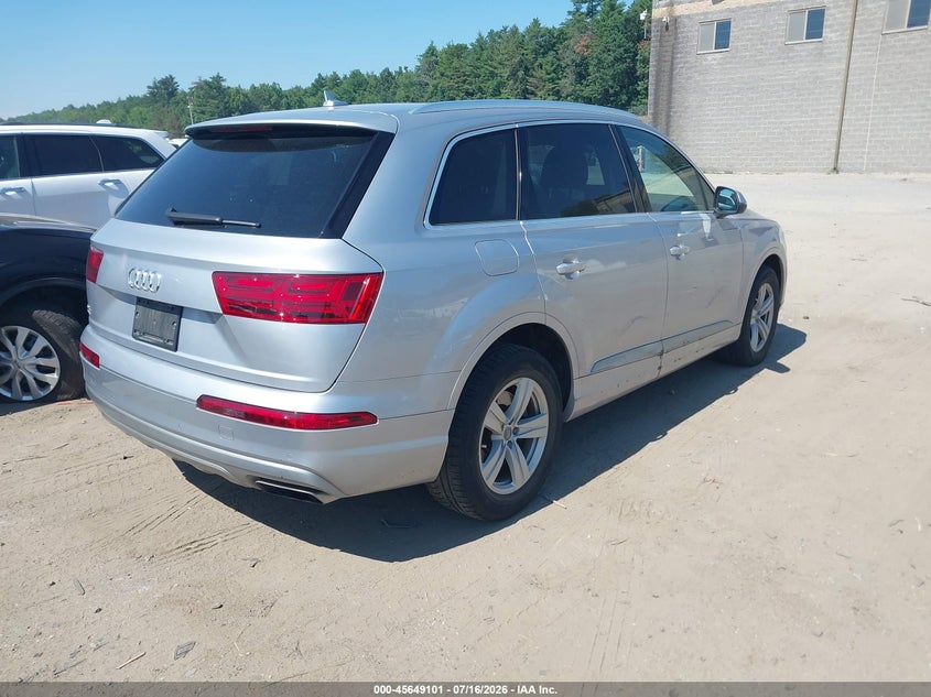 2019 Audi Q7 VIN WA1LHAF77KD018565 IAAI salvage auction — SIDE, Wait Title, sold $9,175 on 2026-09-11 (photo 4)