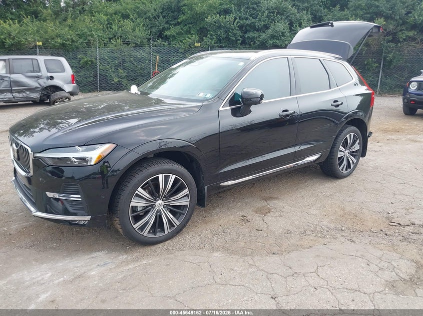 2022 Volvo Xc60 VIN YV4L12RL6N1077974 IAAI salvage auction — RIGHT FRONT, Salvage Title, sold $12,500 on 2026-08-07 (photo 2)