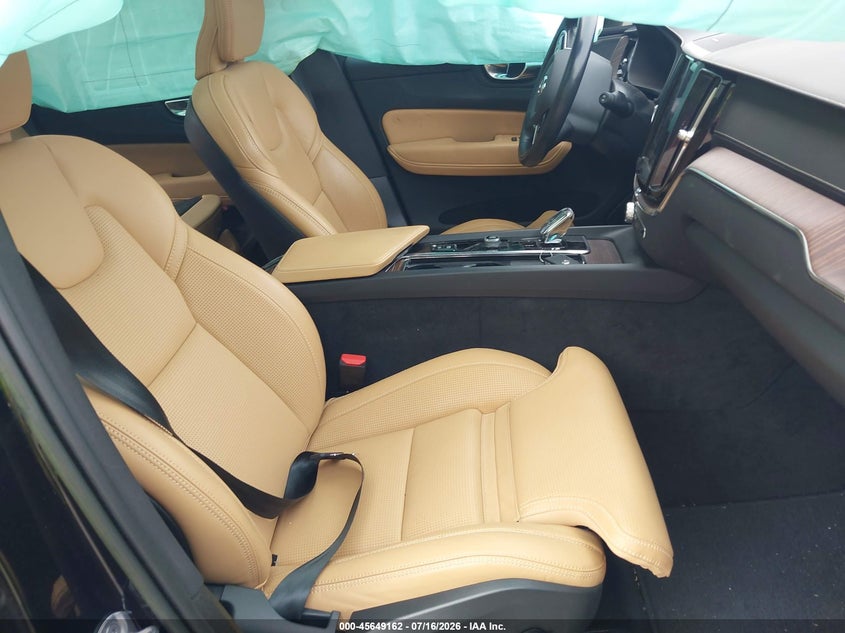 2022 Volvo Xc60 VIN YV4L12RL6N1077974 IAAI salvage auction — RIGHT FRONT, Salvage Title, sold $12,500 on 2026-08-07 (photo 5)