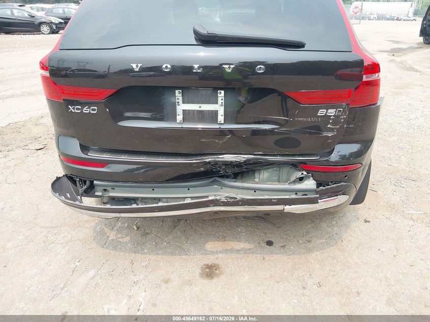 2022 Volvo Xc60 VIN YV4L12RL6N1077974 IAAI salvage auction — RIGHT FRONT, Salvage Title, sold $12,500 on 2026-08-07 (photo 6)