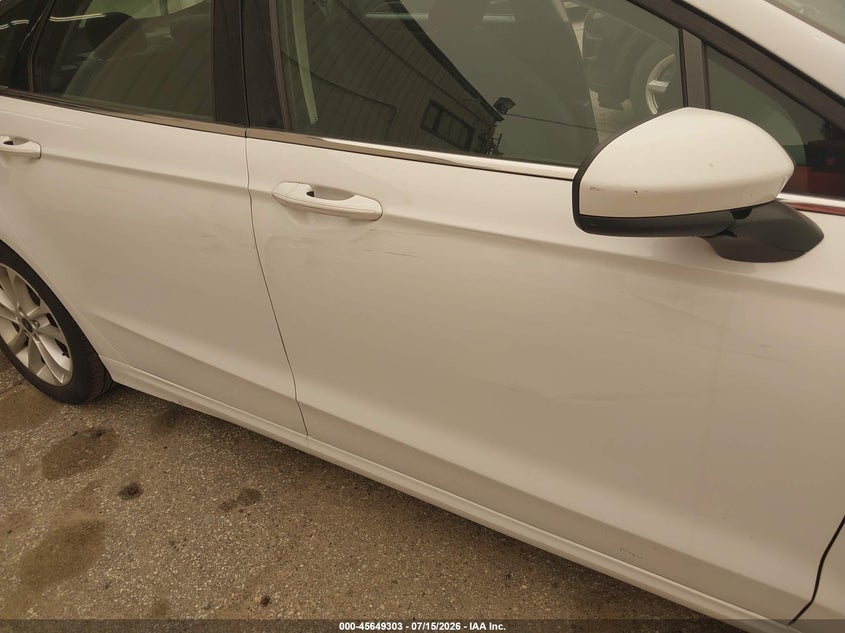 2020 Ford Fusion VIN 3FA6P0LU6LR119251 IAAI salvage auction — NORMAL WEAR, SF97 (Rhode Island), sold $7,925 on 2026-09-08 (photo 6)