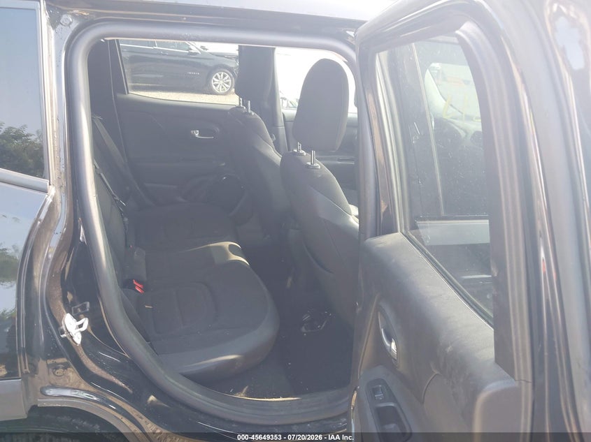 2016 Jeep Renegade VIN ZACCJBBT5GPD98064 IAAI salvage auction — RIGHT SIDE, Salvage Title, sold $1,550 on 2026-08-11 (photo 8)