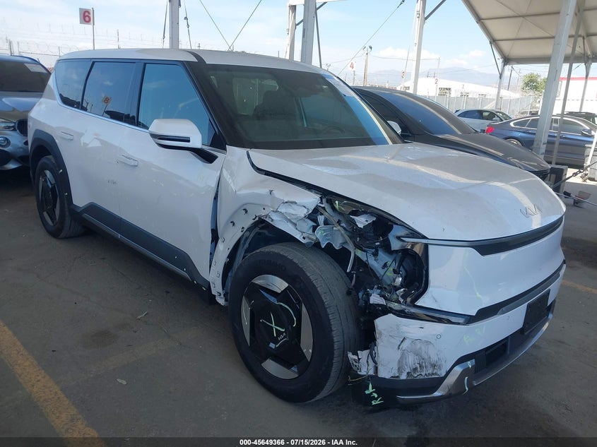 2026 Kia Ev9 VIN 5XYAB5S10TG014030 — IAAI salvage auction photo