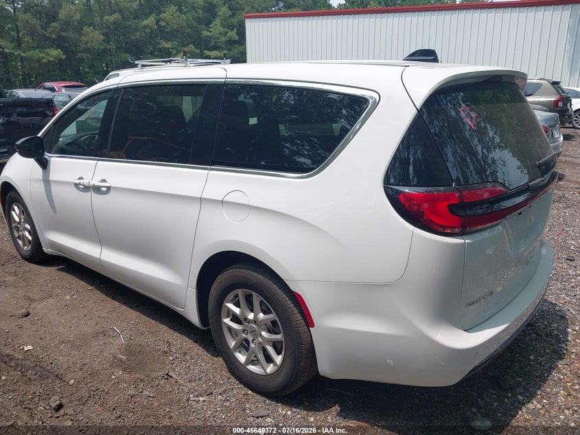2025 Chrysler Pacifica VIN 2C4RC1BG3SR556181 IAAI salvage auction — SIDE, Salvage Title, sold $7,600 on 2026-07-23 (photo 3)