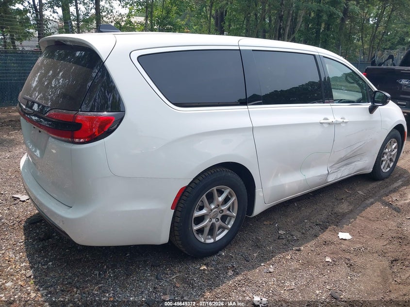 2025 Chrysler Pacifica VIN 2C4RC1BG3SR556181 IAAI salvage auction — SIDE, Salvage Title, sold $7,600 on 2026-07-23 (photo 4)