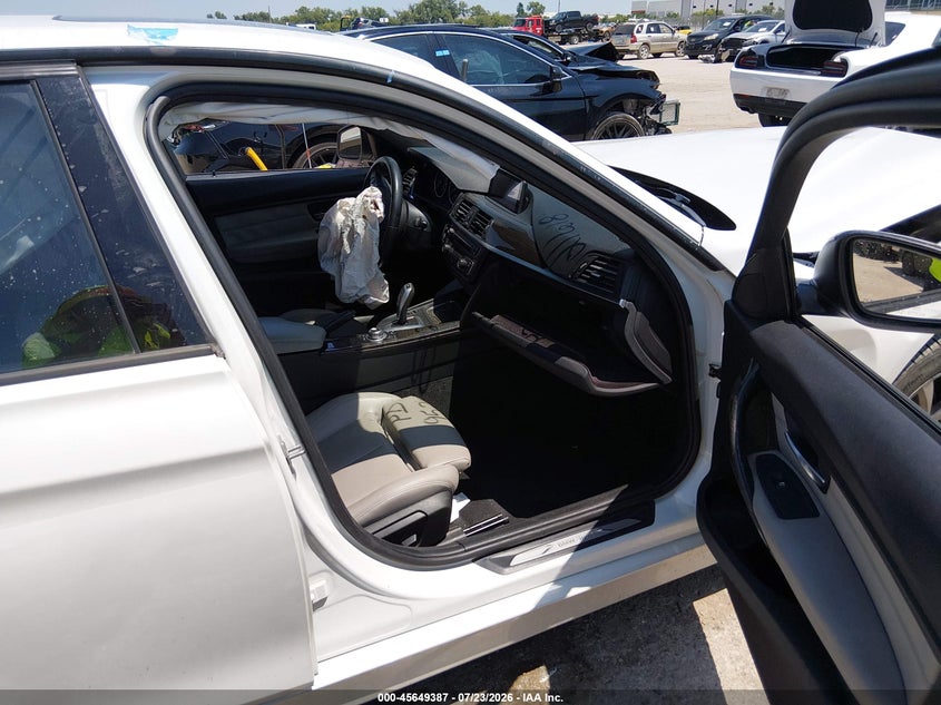 2013 BMW 3er VIN WBA3A5G5XDNP21618 IAAI salvage auction — FRONT END, Salvage Title, sold $25 on 2026-09-08 (photo 5)