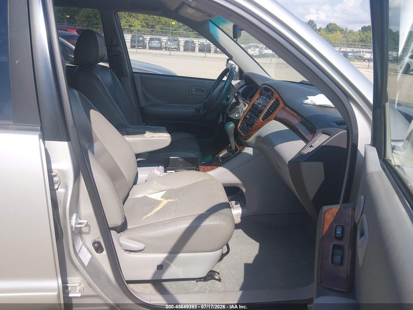 2005 Toyota Highlander VIN JTEEP21A150093845 IAAI salvage auction — LEFT FRONT, Salvage (Tennessee), sold $150 on 2026-07-29 (photo 5)