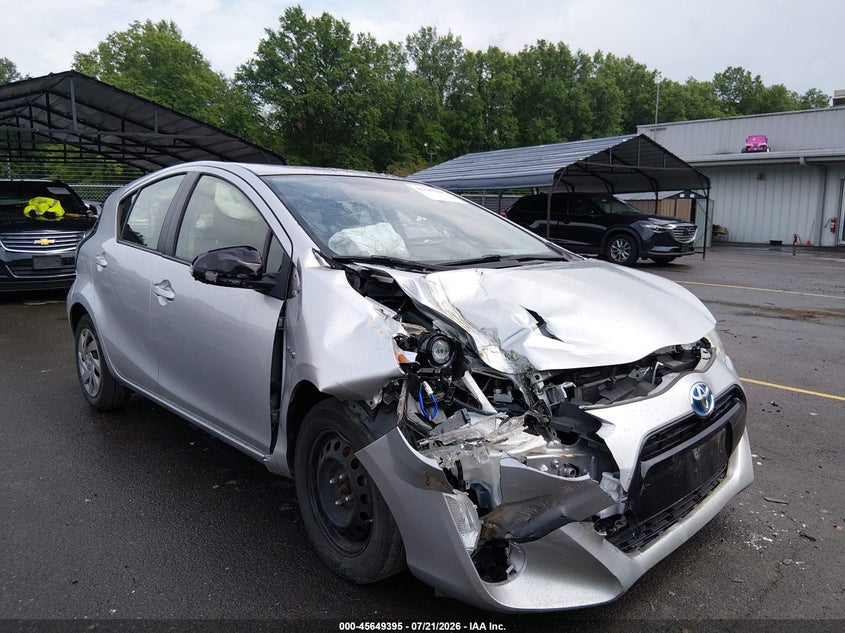 2015 Toyota Prius c VIN JTDKDTB35F1107313 IAAI salvage auction — RIGHT FRONT, Salvage Title, sold $725 on 2026-08-02 (photo 1)