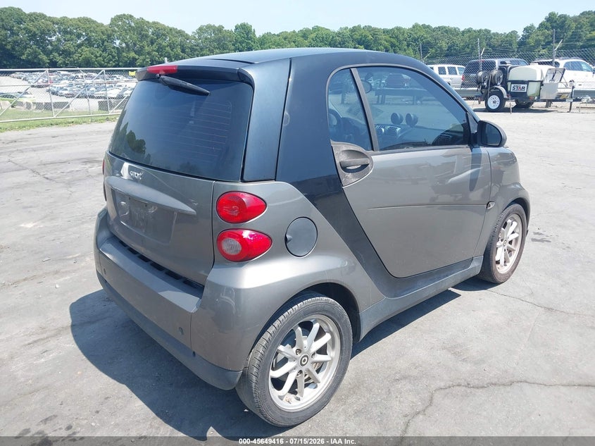 2010 Smart Fortwo VIN WMEEJ3BAXAK344226 IAAI salvage auction — NORMAL WEAR, Clear (North Carolina), sold $25 on 2026-07-30 (photo 4)