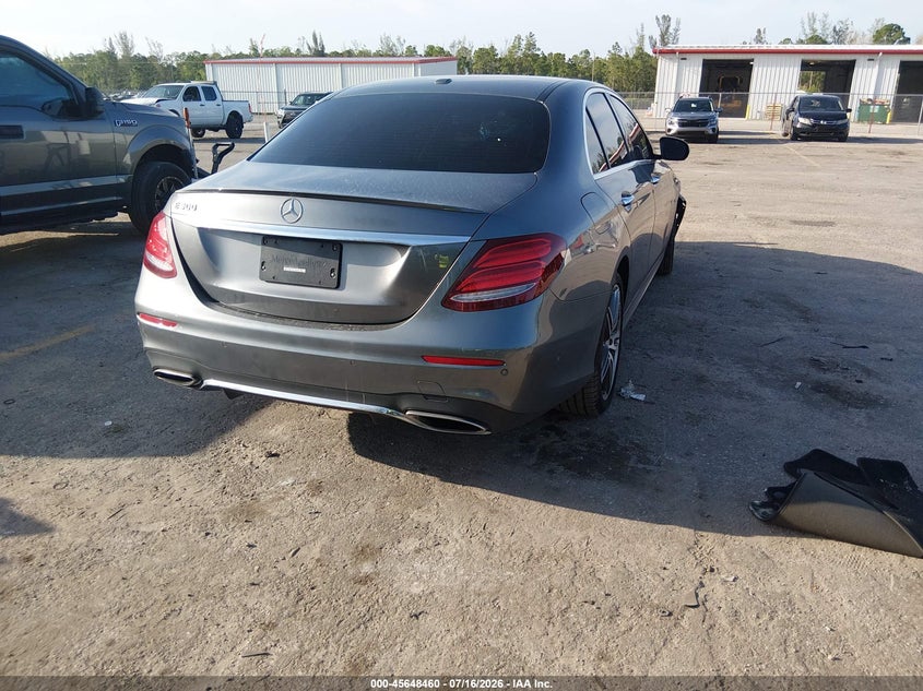 2017 Mercedes-benz E-klasse VIN WDDZF4JB0HA117733 IAAI salvage auction — FRONT END, Rebuildable (Florida), sold $7,100 on 2026-08-13 (photo 4)