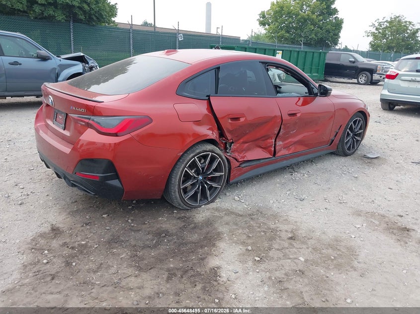 2024 BMW 4er VIN WBA13AW05RFR10629 IAAI salvage auction — RIGHT SIDE, Salvage (Pennsylvania), sold $26,700 on 2026-08-21 (photo 4)