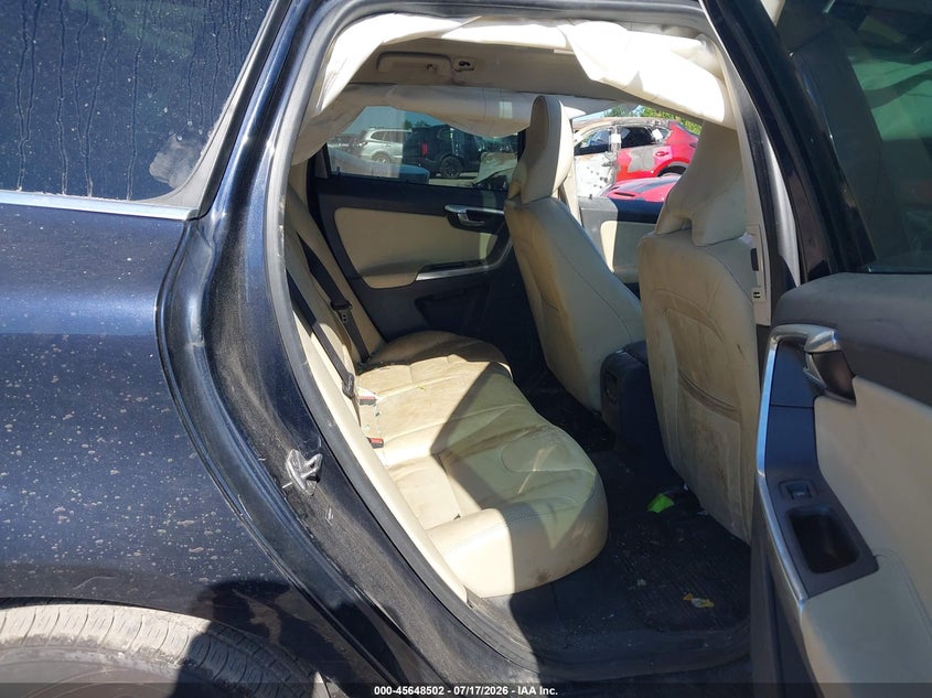 2016 Volvo Xc60 VIN YV4902RM1G2828739 IAAI salvage auction — FRONT END, Mv-907A (New York), sold $250 on 2026-07-30 (photo 8)