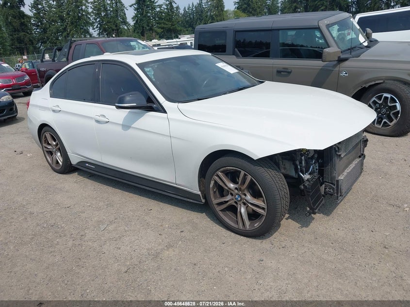 2013 BMW 3er VIN WBA3B9G52DNR90085 IAAI salvage auction — FRONT END, Bill Of Sale (Washington), sold $3,800 on 2026-07-29 (photo 1)