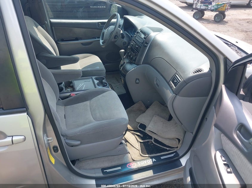 2008 Toyota Sienna VIN 5TDZK23C78S203589 IAAI salvage auction — NORMAL WEAR, Clear (Massachusetts), sold $850 on 2026-07-24 (photo 5)