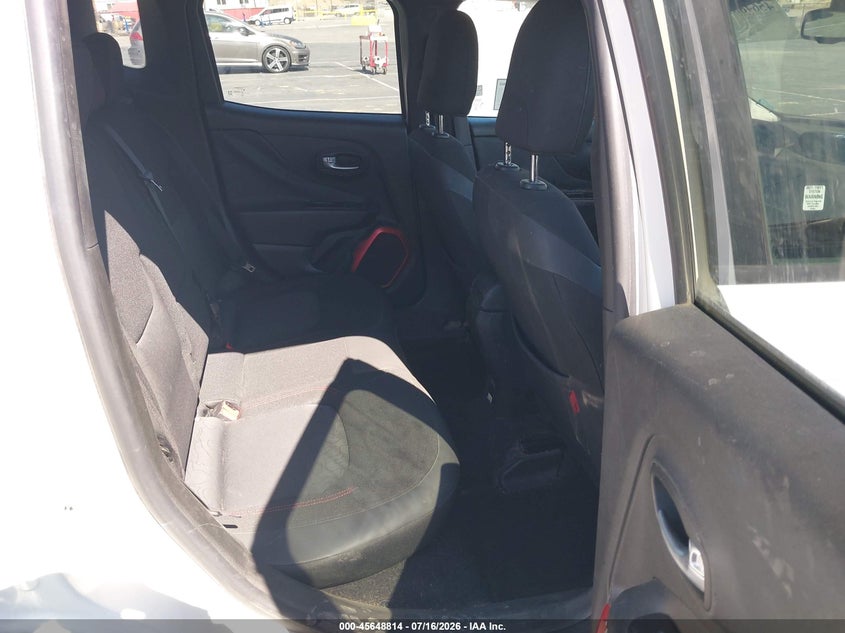2016 Jeep Renegade VIN ZACCJBCT9GPD53272 IAAI salvage auction — FRONT END, Salvage Title, sold $975 on 2026-08-13 (photo 8)