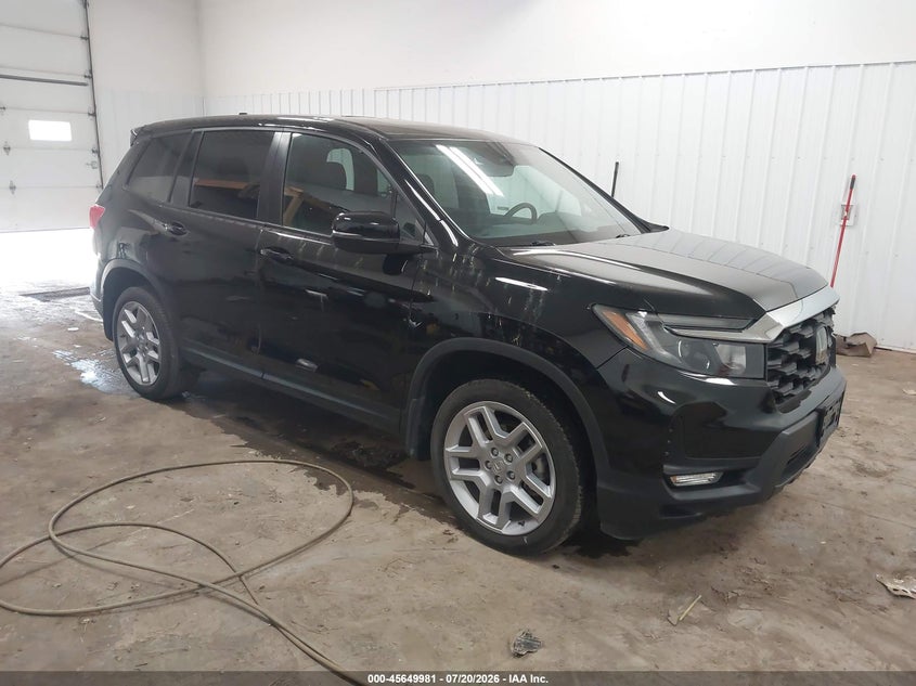 2024 Honda Passport VIN 5FNYF8H5XRB014373 — IAAI salvage auction photo
