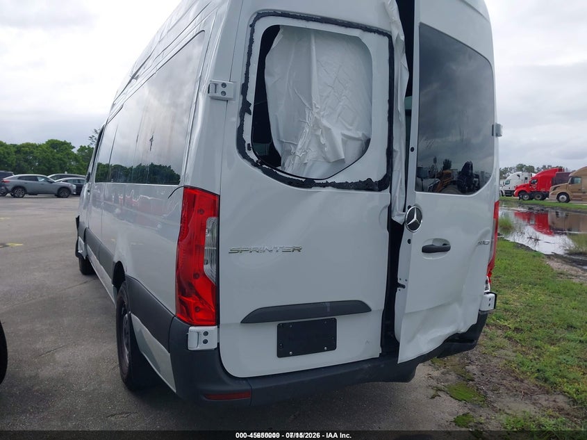 2026 Mercedes-benz Sprinter VIN W1Z4KGHYXTT602297 IAAI salvage auction — ALL OVER, Clear (Florida), sold $28,250 on 2026-07-23 (photo 3)
