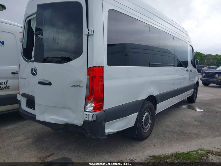 2026 Mercedes-benz Sprinter VIN W1Z4KGHYXTT602297 IAAI salvage auction — ALL OVER, Clear (Florida), sold $28,250 on 2026-07-23 (photo 4)