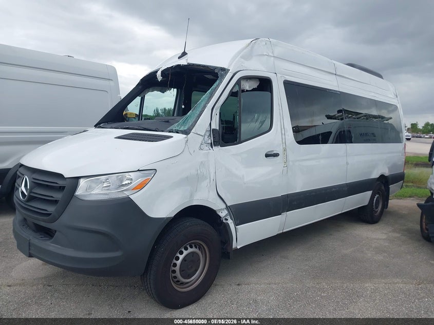 2026 Mercedes-benz Sprinter VIN W1Z4KGHYXTT602297 IAAI salvage auction — ALL OVER, Clear (Florida), sold $28,250 on 2026-07-23 (photo 6)
