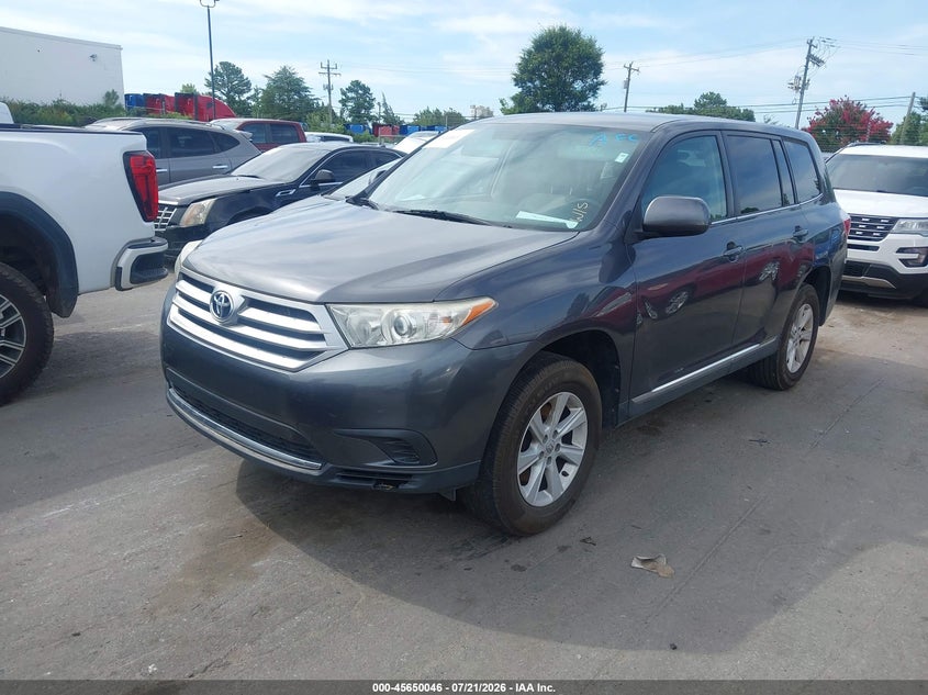 2013 Toyota Highlander VIN 5TDZA3EH4DS037768 IAAI salvage auction — MECHANICAL, Repossession Paperwork (North Carolina), sold $925 on 2026-07-29 (photo 2)