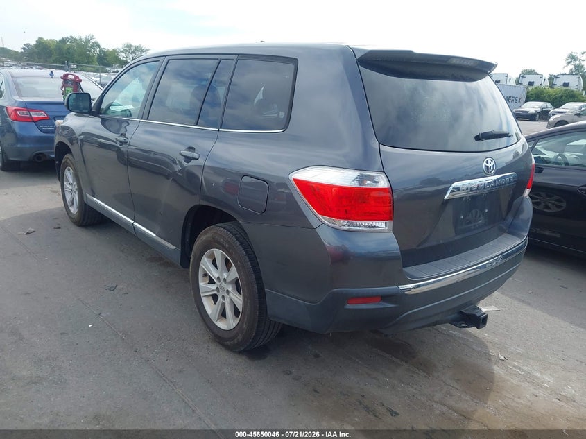 2013 Toyota Highlander VIN 5TDZA3EH4DS037768 IAAI salvage auction — MECHANICAL, Repossession Paperwork (North Carolina), sold $925 on 2026-07-29 (photo 3)